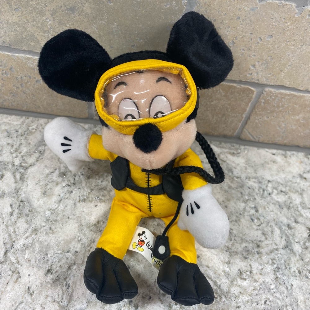 Walt Disney World vintage Scuba Mickey Mouse beanie Plush